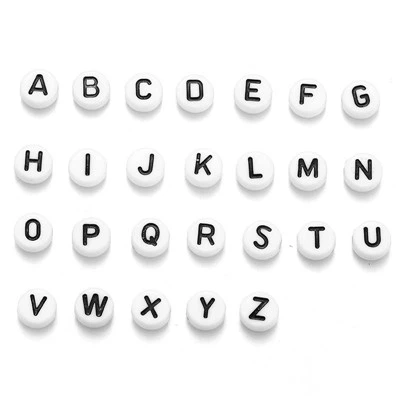 Amuletos de letras de resina